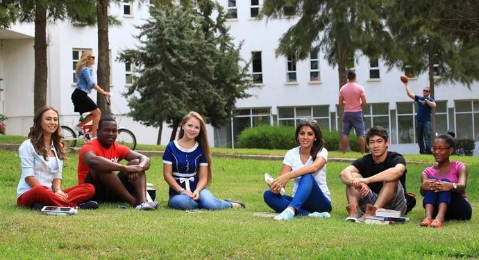 KKTC, vakıf ve özel üniversiteleri ile yurtdışından bir çok öğrencinin tercih ettiği yerlerden birisi