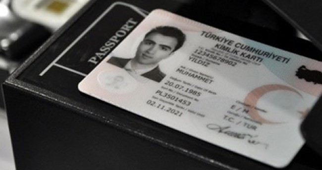 Öncelikle Kıbrıs’a öğrenci olarak gelmek için herhangi bir pasaporta ihtiyacınız yok. T.C. kimliğiniz ile Kıbrıs' a gelebilirsiniz.